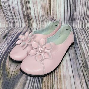 WEI Deng Pink Floral Accent Leather Slip On Flats